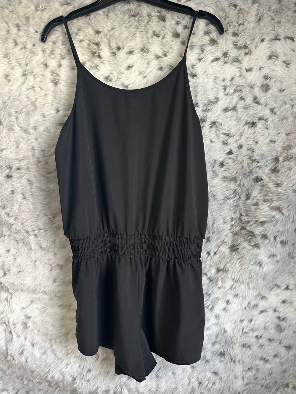 72. Victoria sport small romper